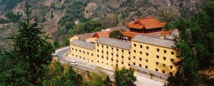 甘露寺在哪？那里可以看什么？